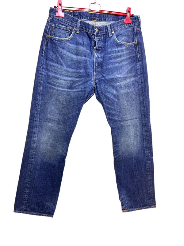 Levi's